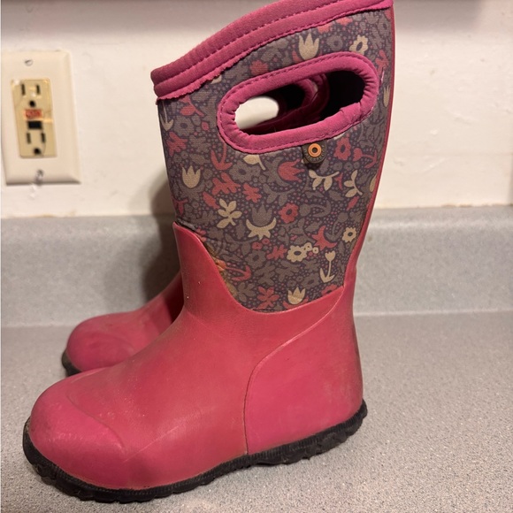 Bogs' Pink and Gray Floral Boots size toddler 10 - Picture 1 of 7